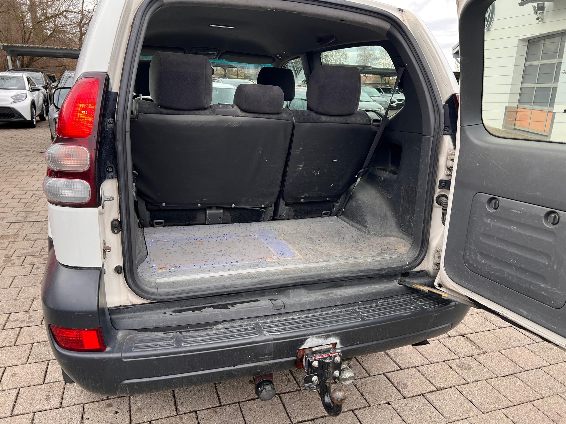 TOYOTA Land Cruiser 3.0 D-4D Linea Terra-image-6