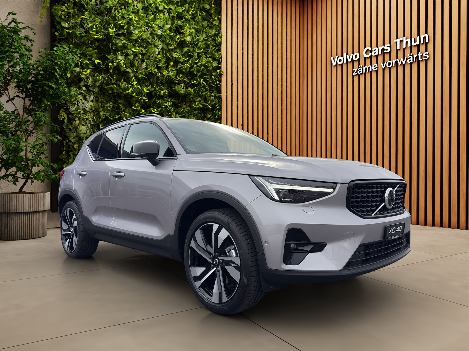 VOLVO XC40 2.0 B4 MH Ultra Dark-image-5