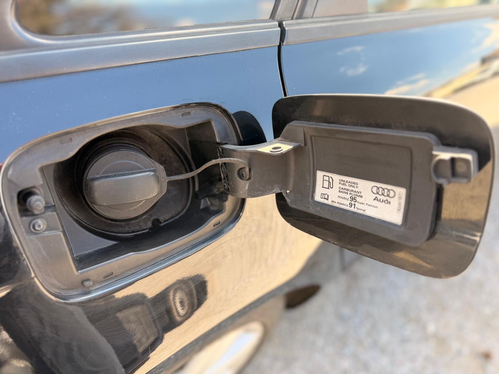 AUDI A4 1.8 TFSI Automat | Leder | Fahrbar | Bastler/Export-image-14