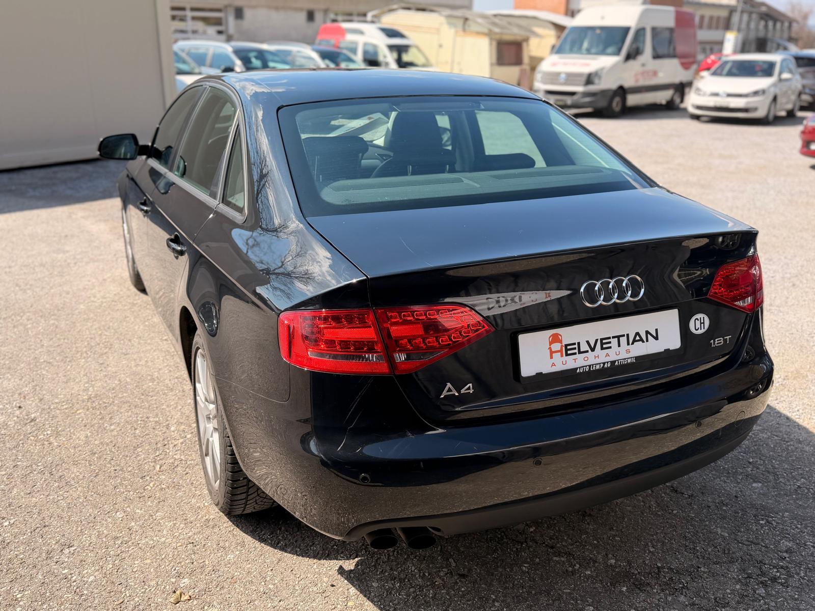 AUDI A4 1.8 TFSI Automat | Leder | Fahrbar | Bastler/Export-image-4