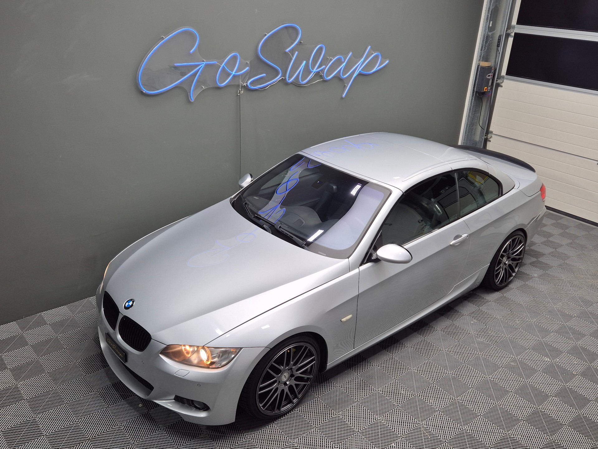 BMW 335i Cabriolet Steptronic-image-8