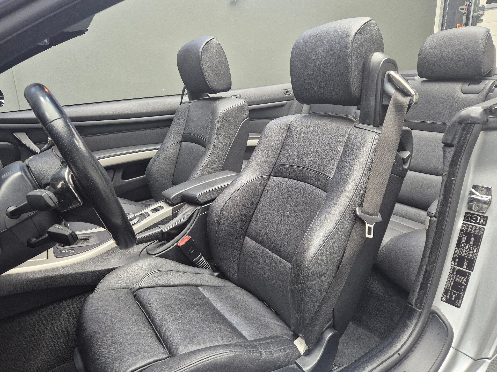 BMW 335i Cabriolet Steptronic-image-14