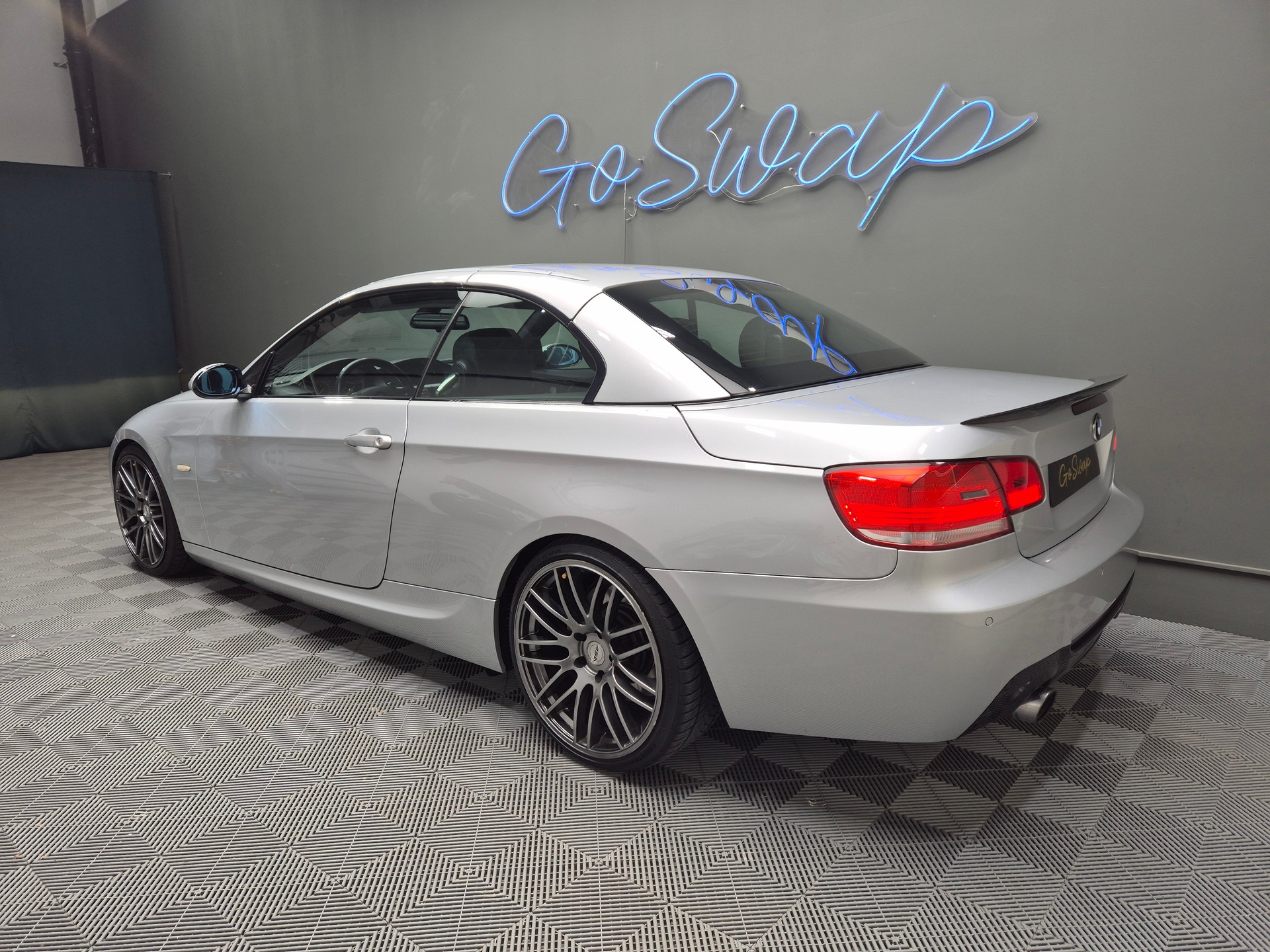 BMW 335i Cabriolet Steptronic-image-9