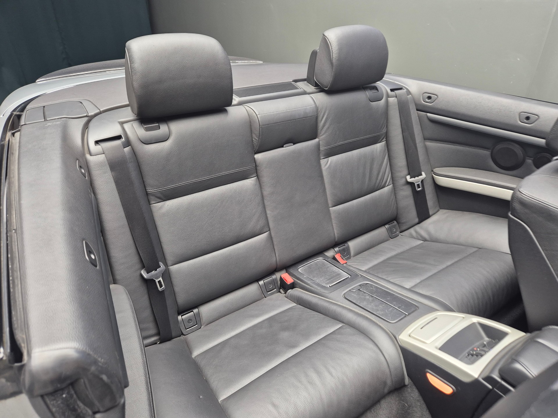 BMW 335i Cabriolet Steptronic-image-18