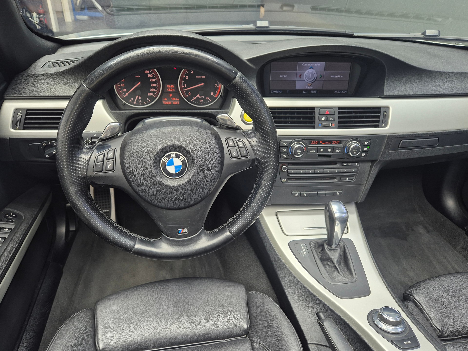BMW 335i Cabriolet Steptronic-image-21