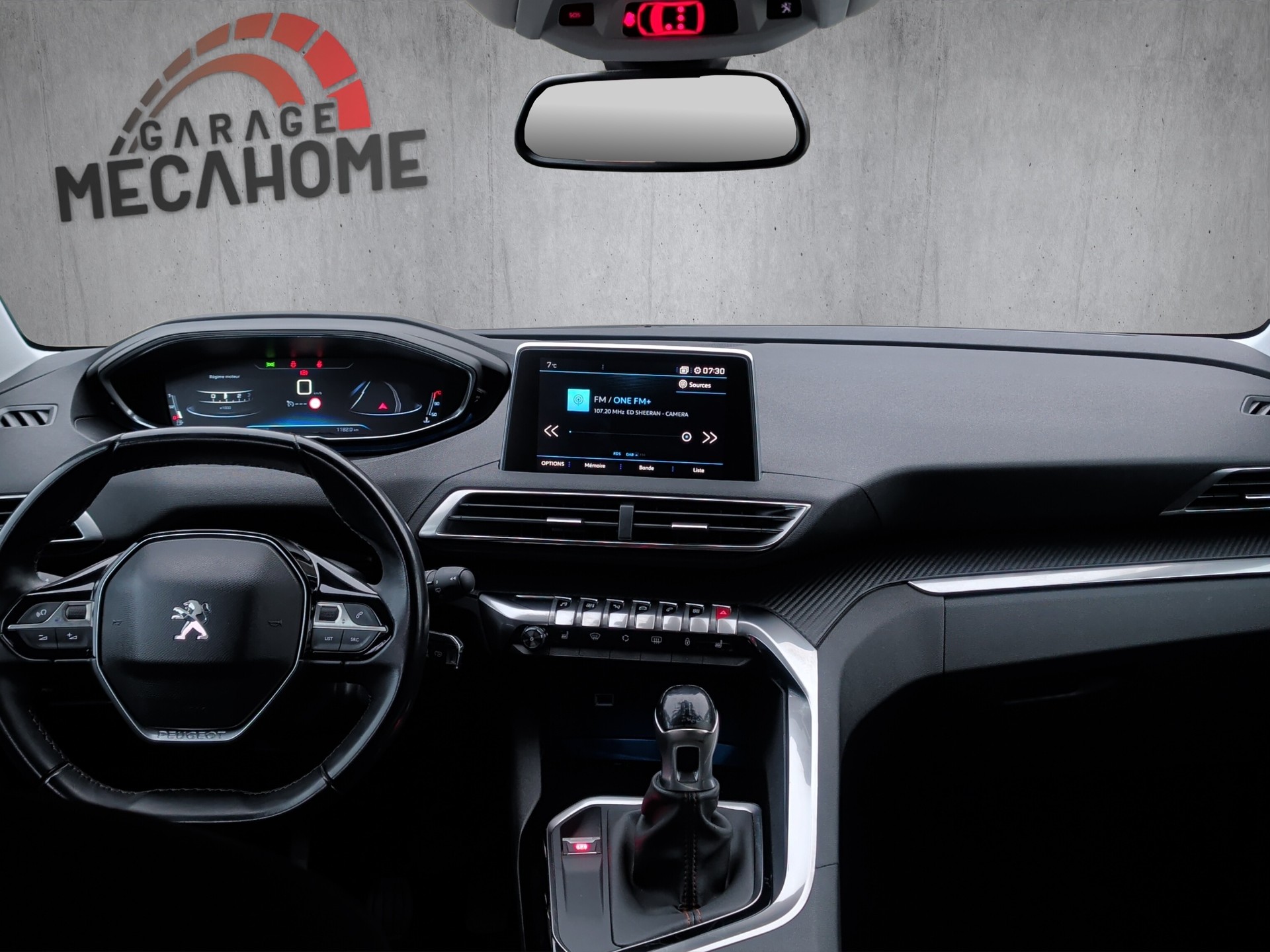 PEUGEOT 3008 1.2 PureTech Active-image-11