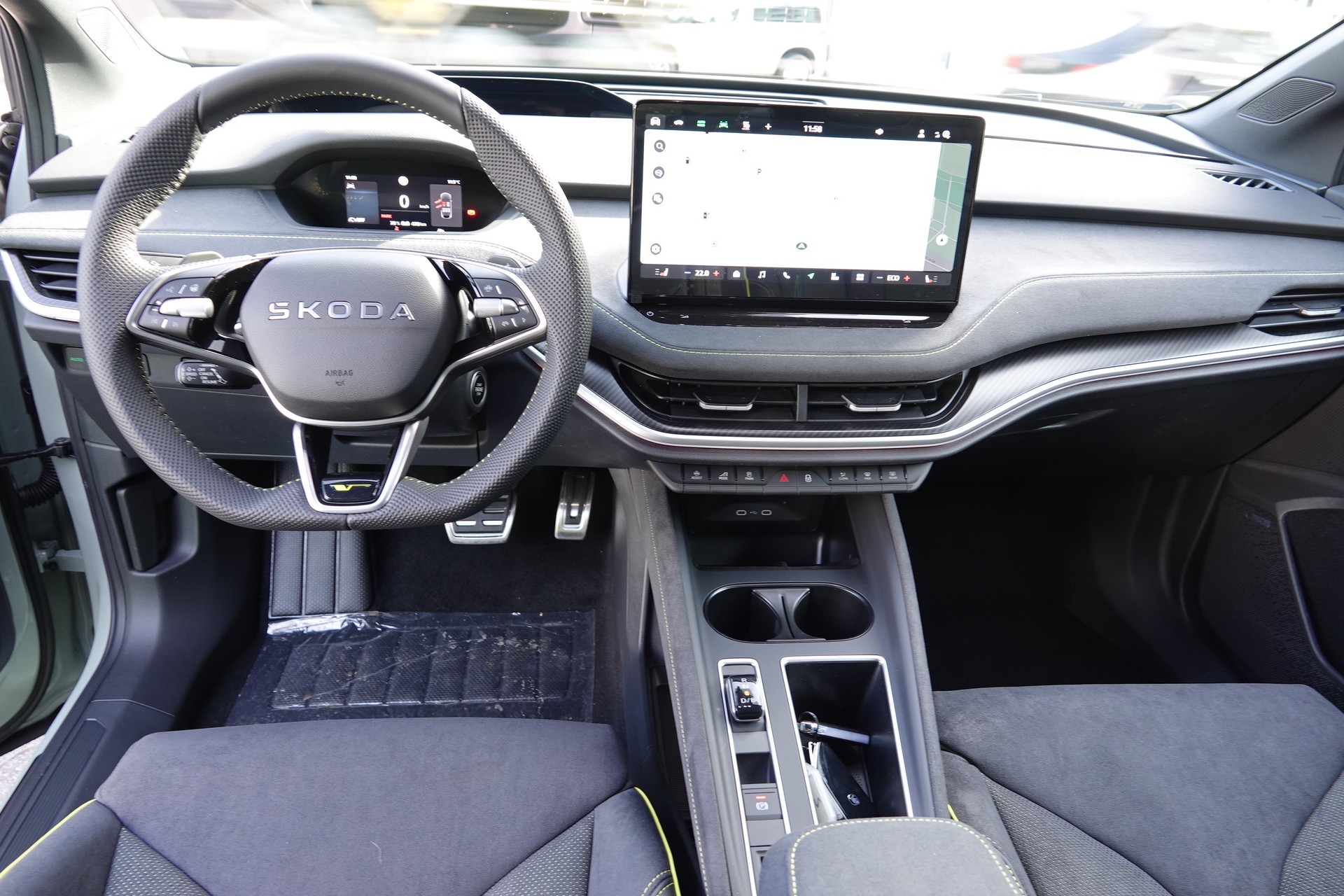 SKODA Elroq RS 4x4-image-9