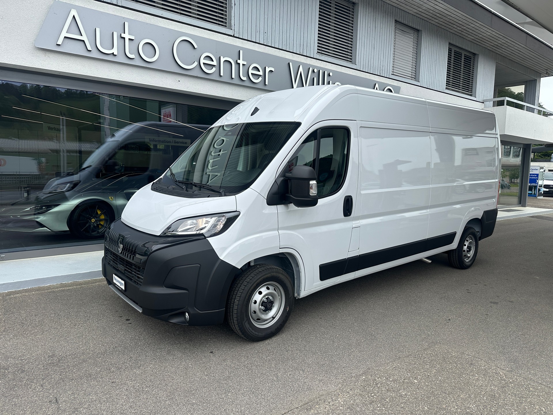 PEUGEOT Boxer 2.2 HDI 333 L3H2 Neuste Modell