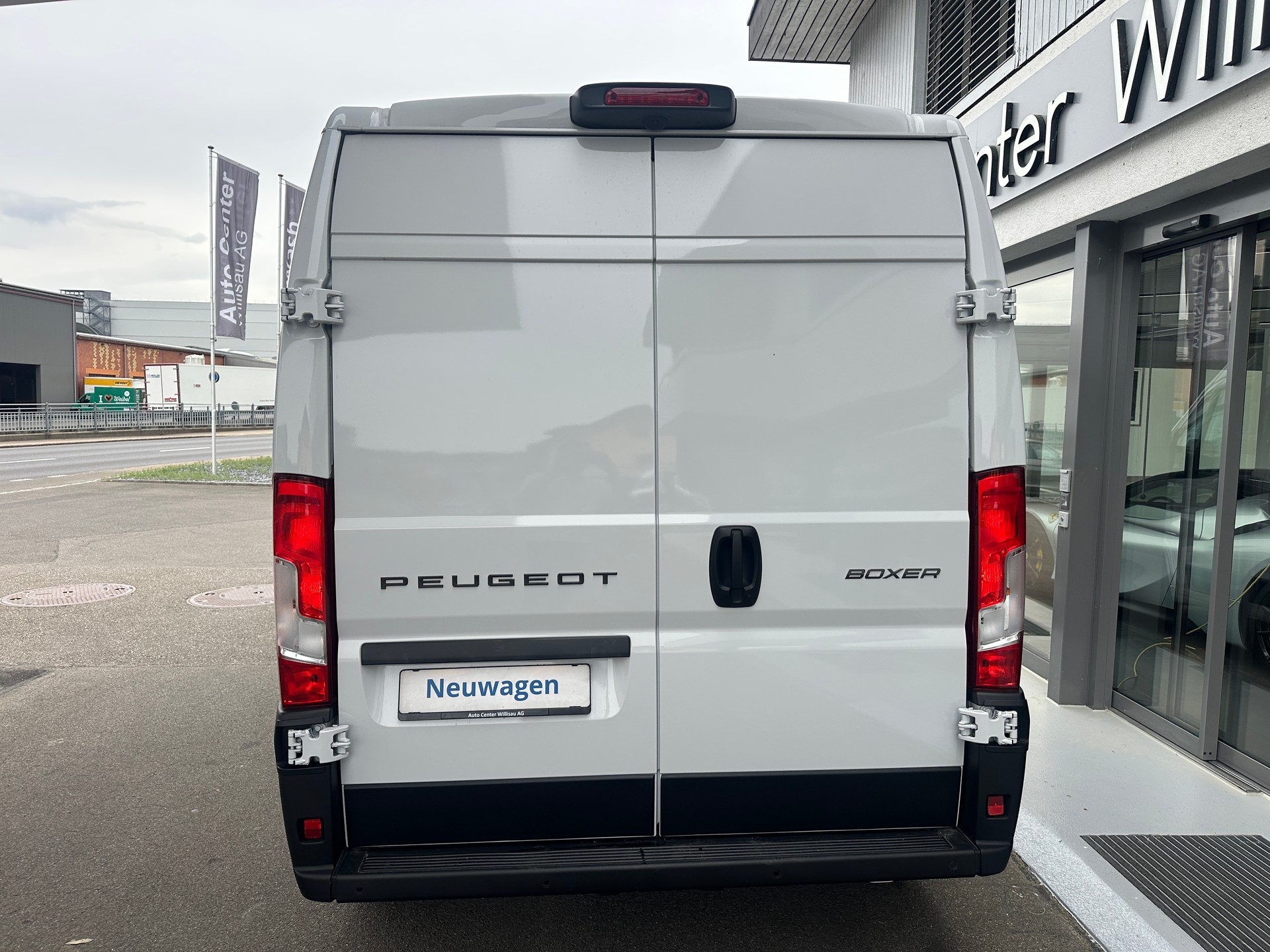 PEUGEOT Boxer 2.2 HDI 333 L3H2 Neuste Modell-image-8