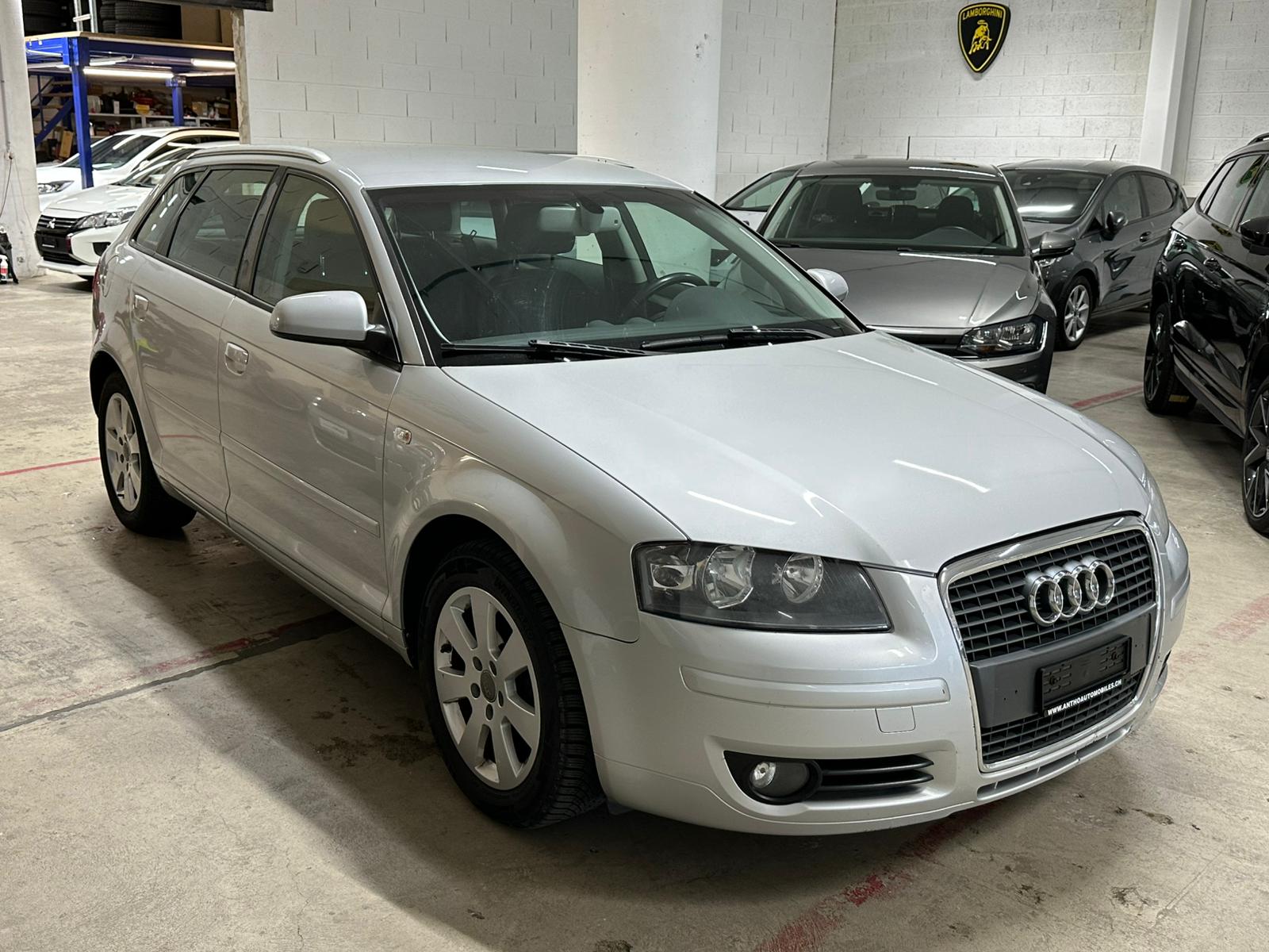 AUDI A3 Sportback 2.0 TDI Ambition-image-2