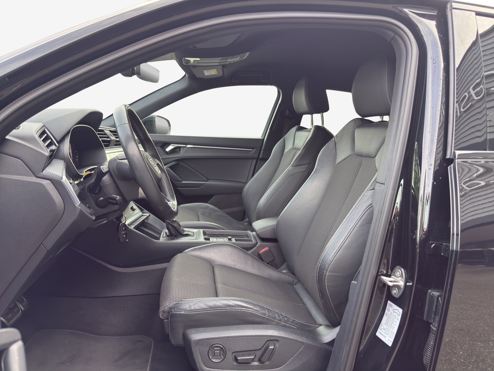 AUDI Q3 Sportback 35 TFSI S line Attraction S-tronic-image-7