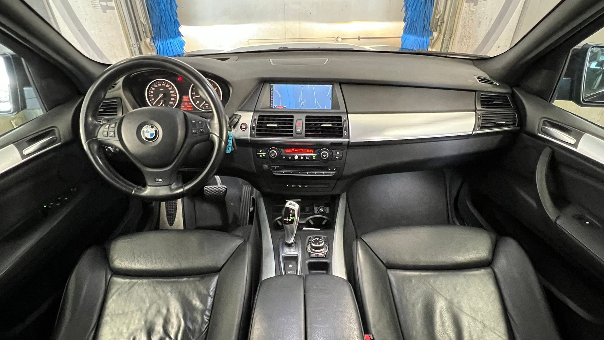 BMW X5 xDRIVE 40d STEPTRONIC M SPORT l 306 PS-image-19