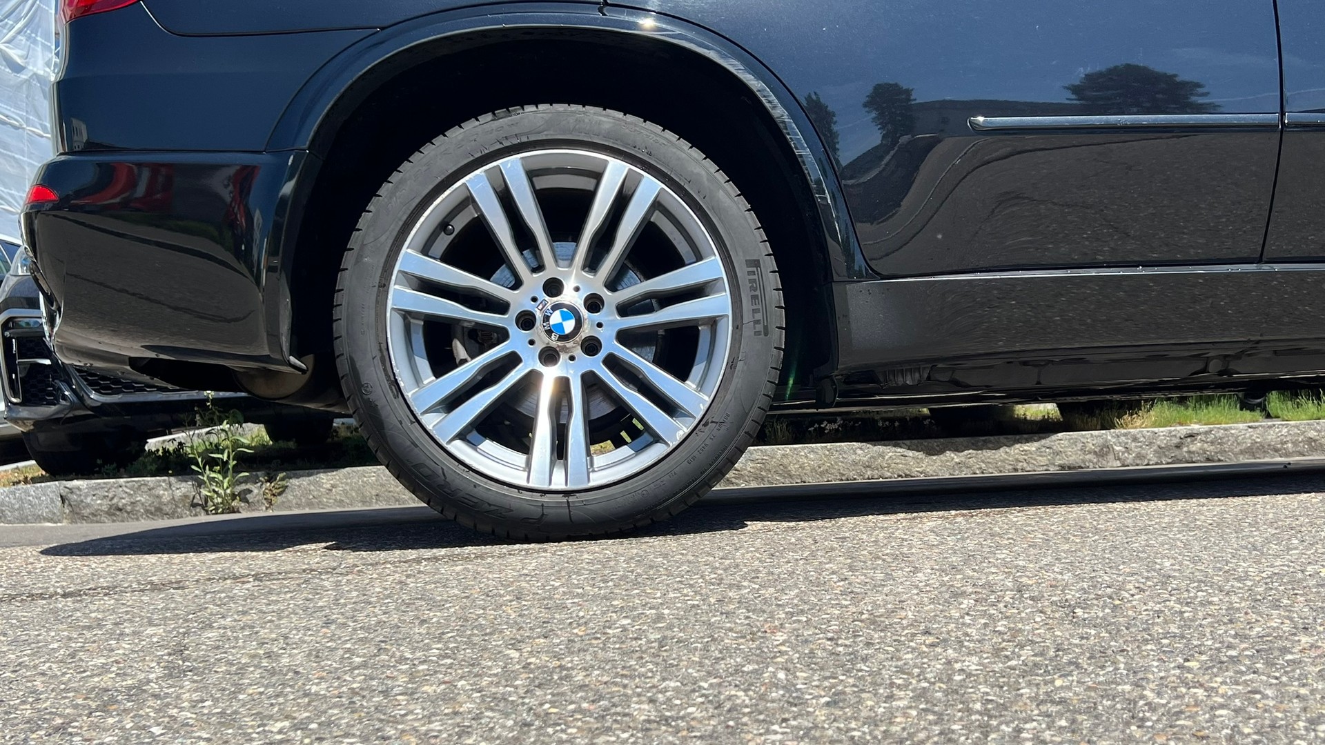 BMW X5 xDRIVE 40d STEPTRONIC M SPORT l 306 PS-image-17