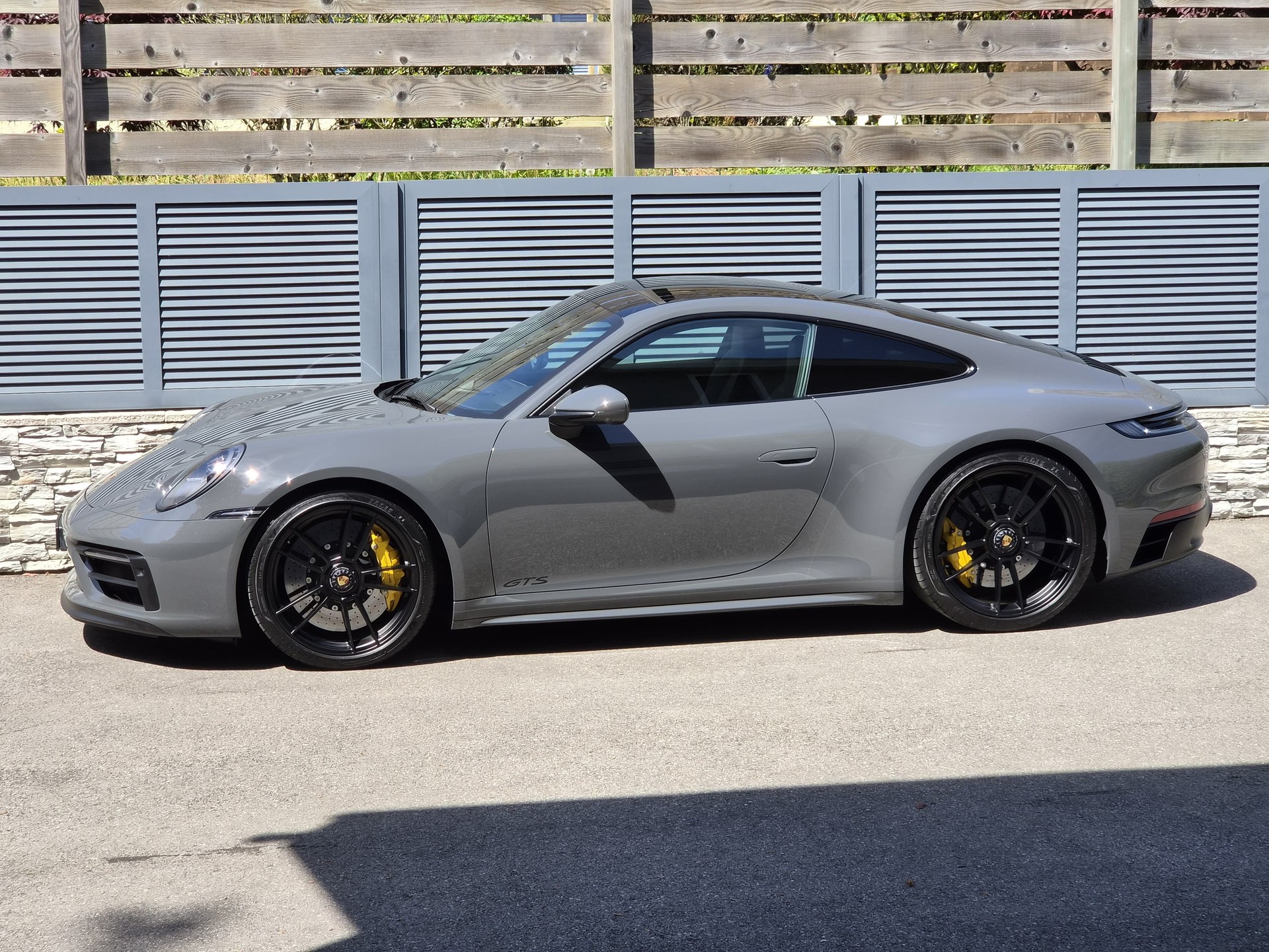 PORSCHE 911 Carrera 4 GTS PDK-image-3