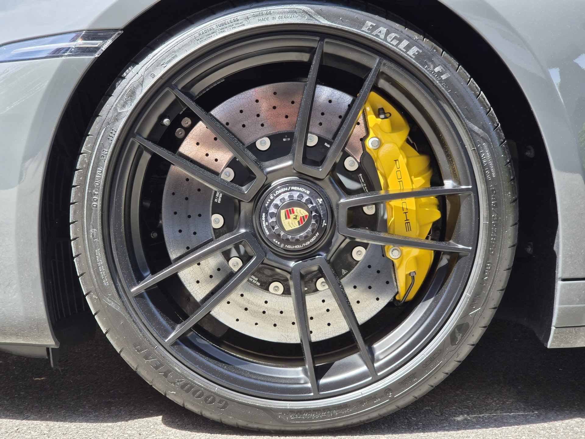 PORSCHE 911 Carrera 4 GTS PDK-image-8