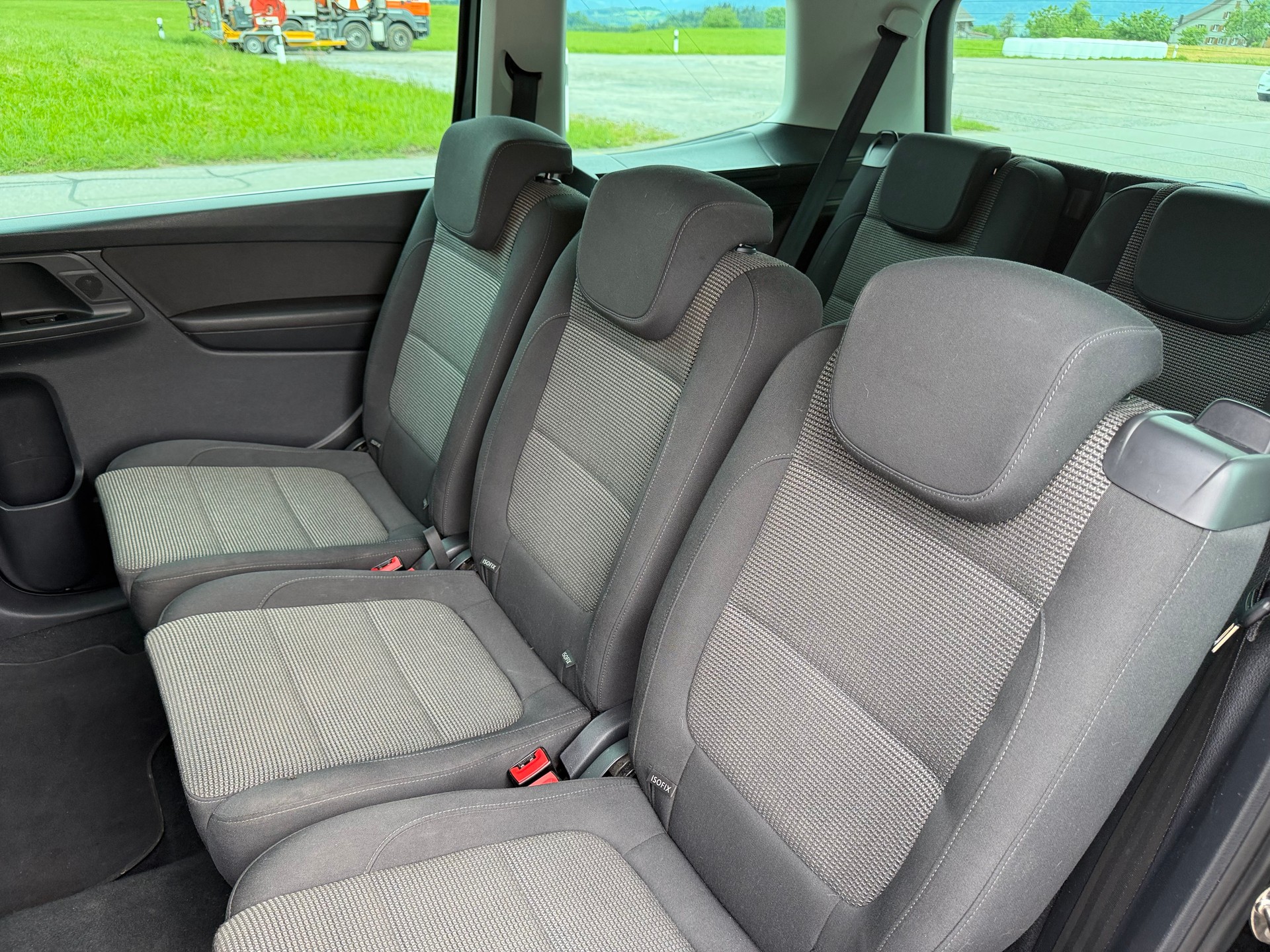 VW Sharan 2.0 TDI BMT Comfortline 4Motion-image-9