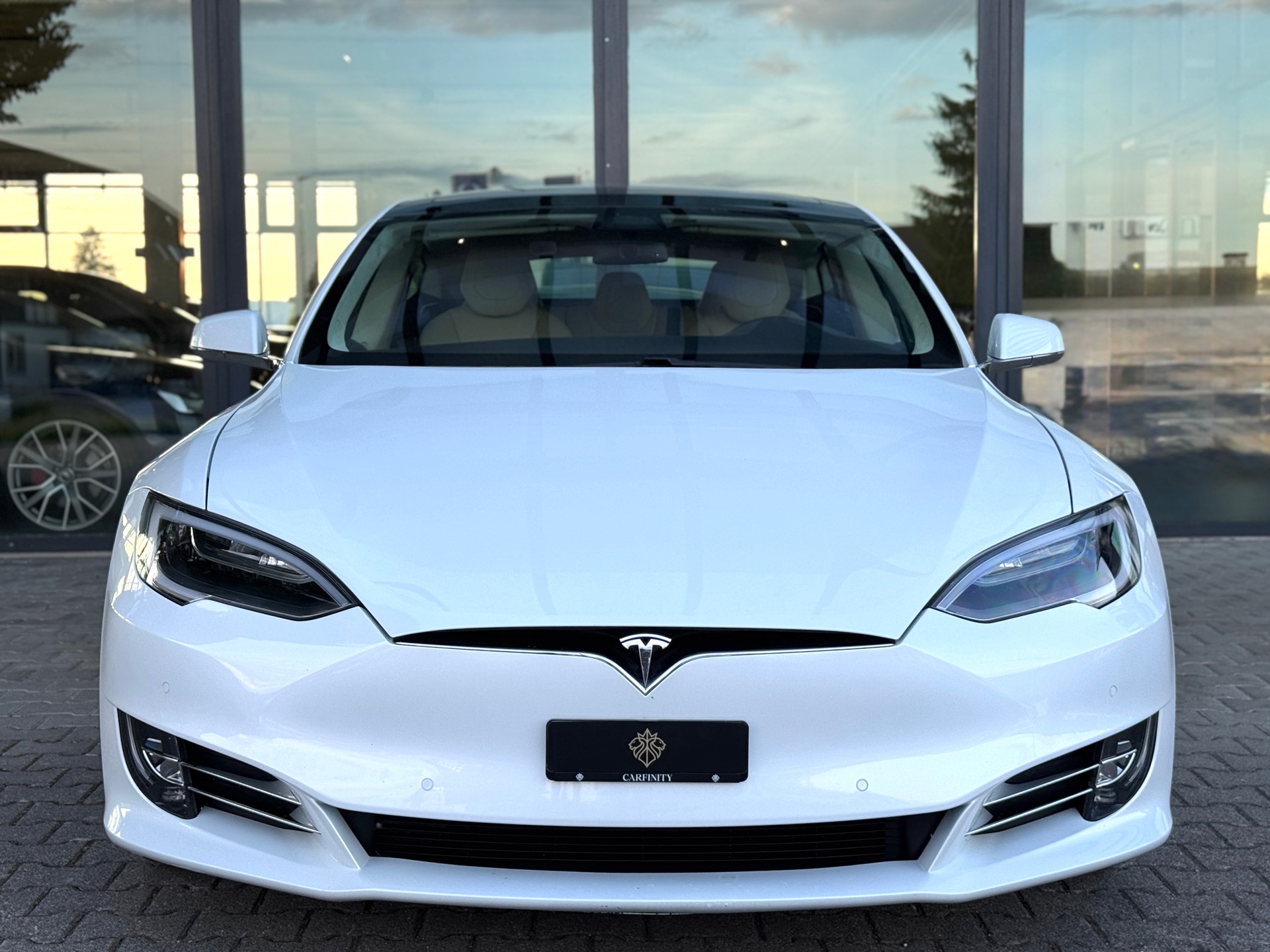 TESLA Model S 90 D / FREE Supercharger / Full Self Driving / Batteriegarantie-showroom-element-1