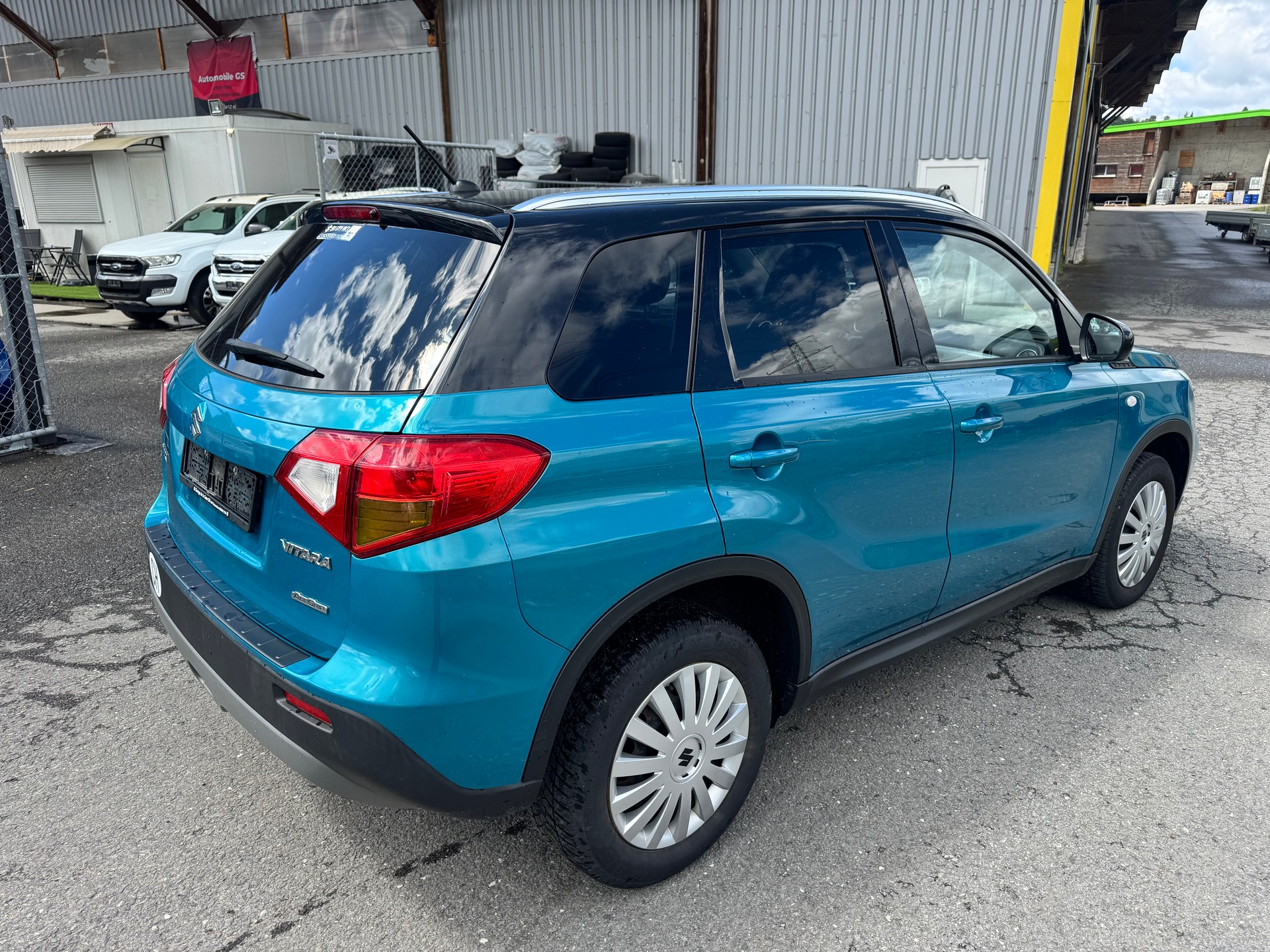 SUZUKI Vitara 1.6 TD Compact Top-image-4