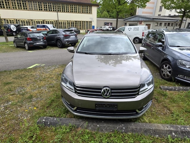 VW PASSAT-image-2