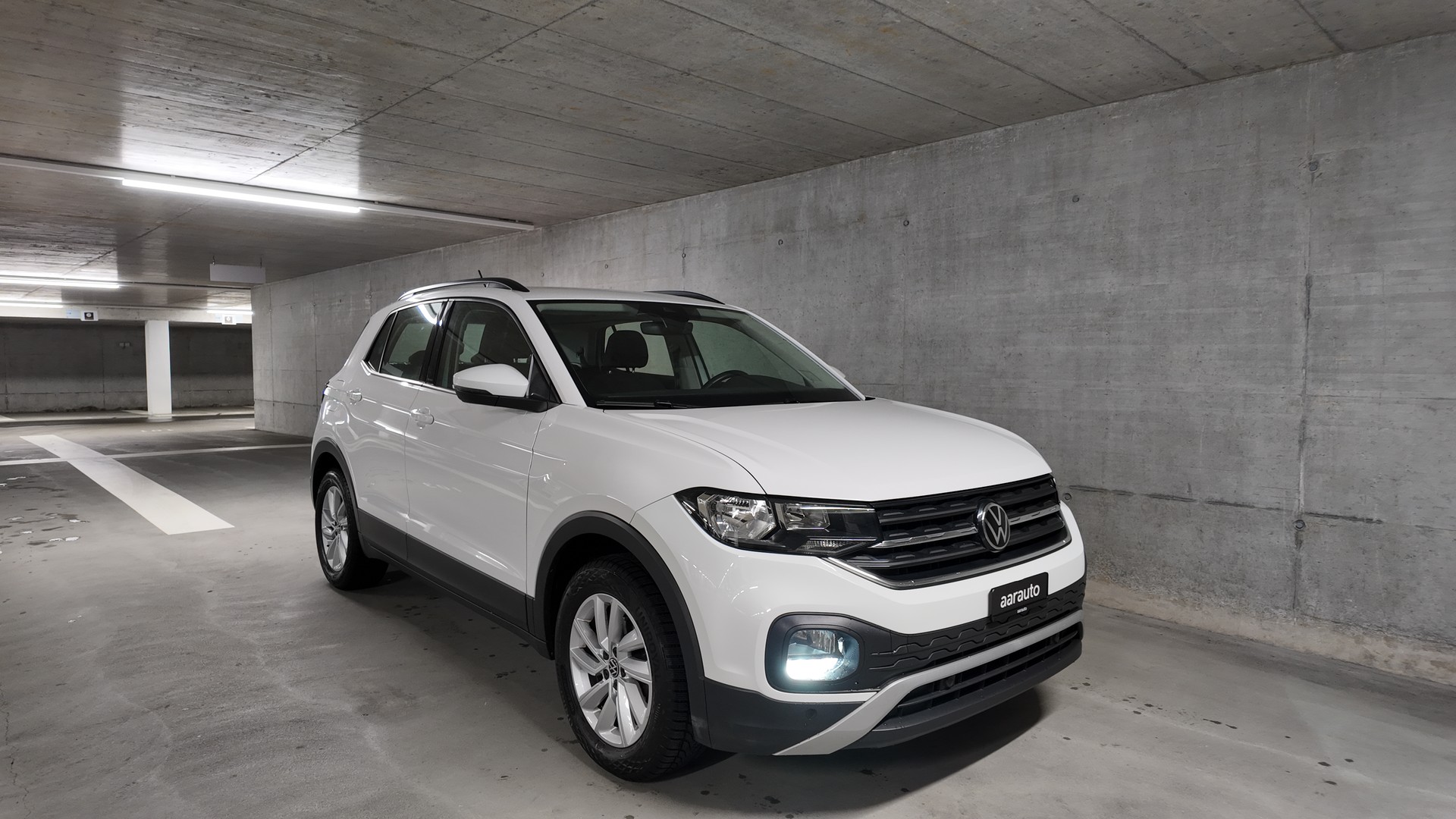 VW T-Cross 1.0 TSI Life-image-5