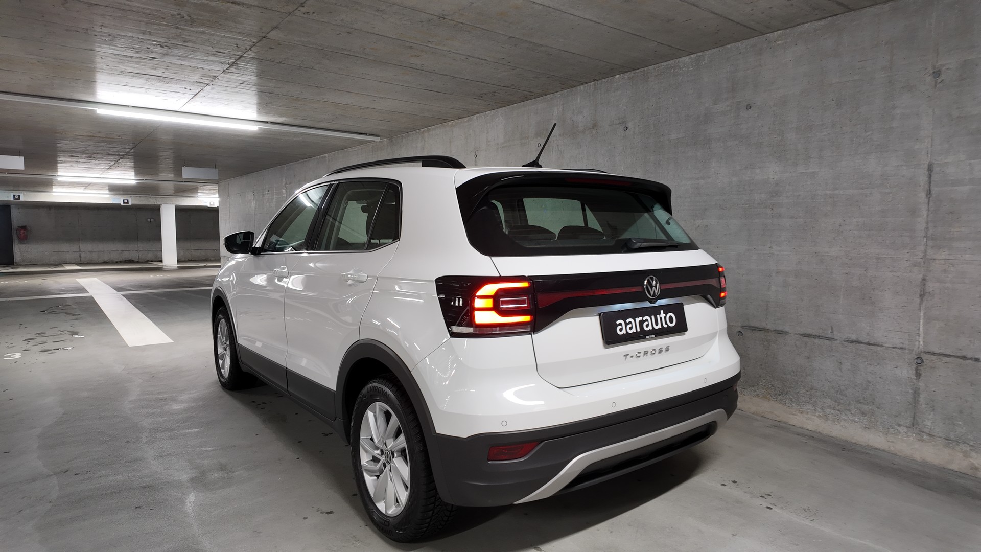 VW T-Cross 1.0 TSI Life-image-1