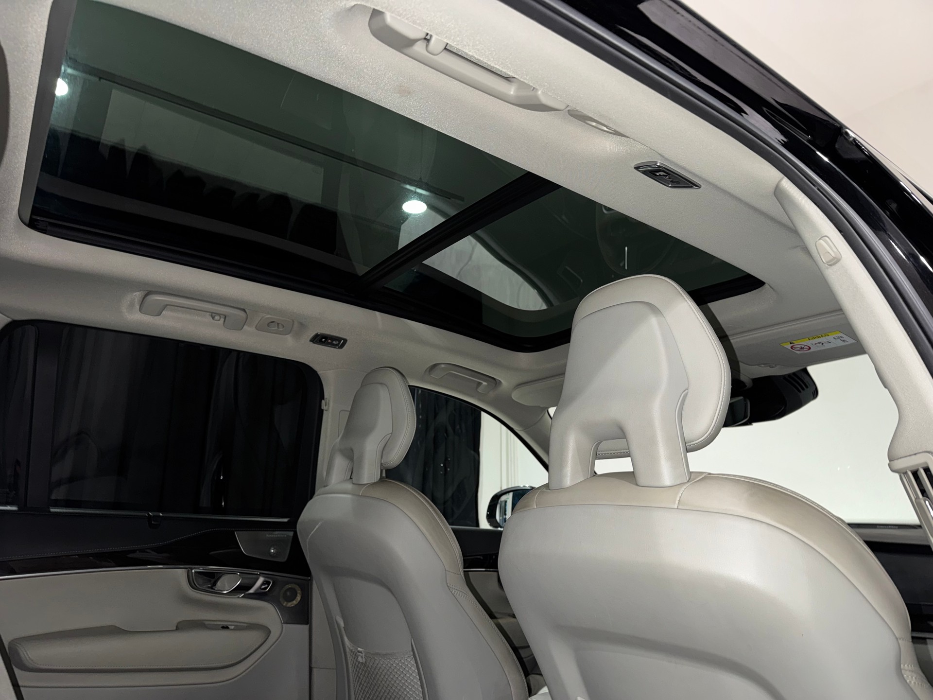 VOLVO XC90 D5 AWD Inscription Geartronic | 7Pl | CH |-image-16