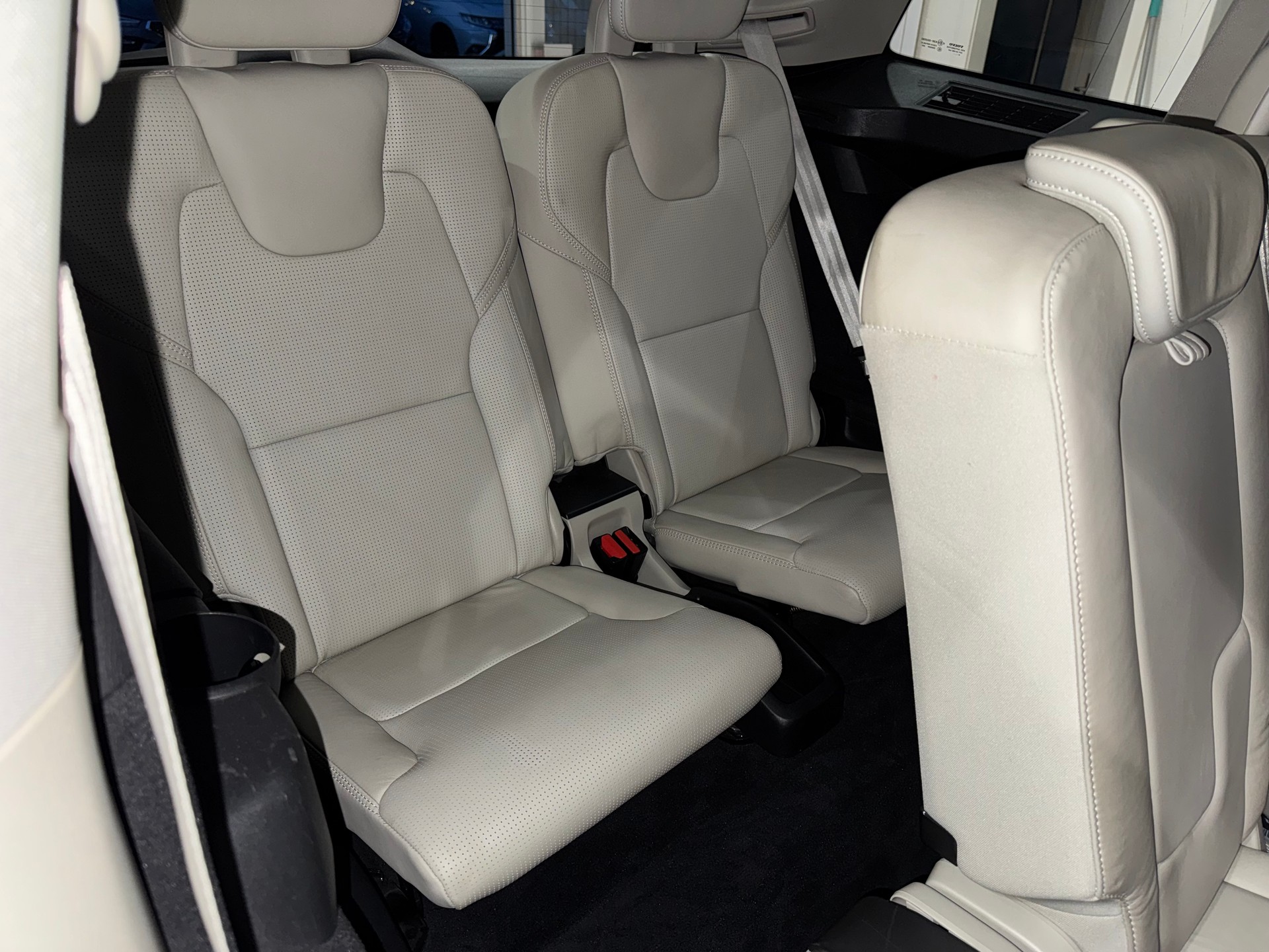 VOLVO XC90 D5 AWD Inscription Geartronic | 7Pl | CH |-image-15