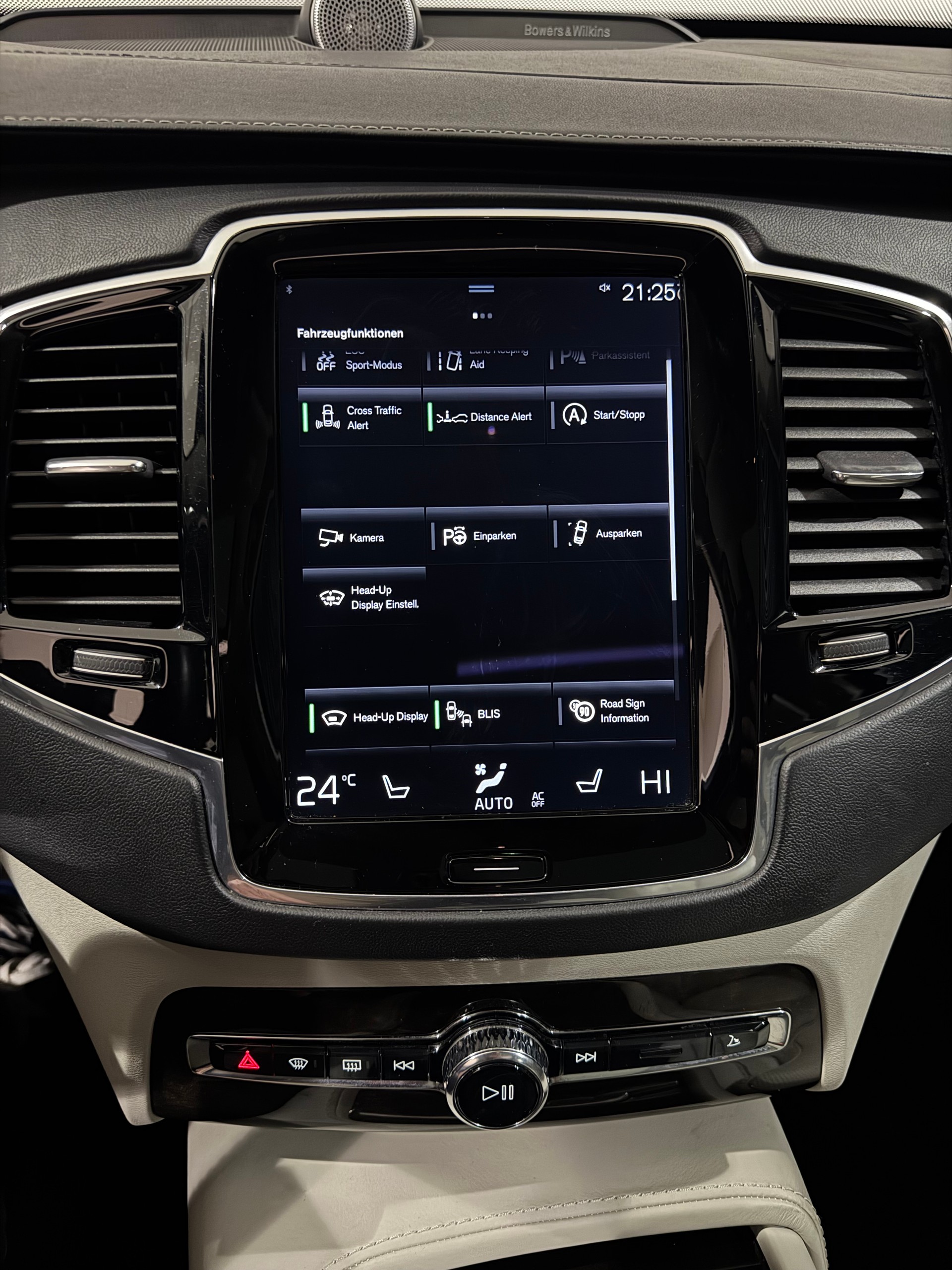 VOLVO XC90 D5 AWD Inscription Geartronic | 7Pl | CH |-image-20