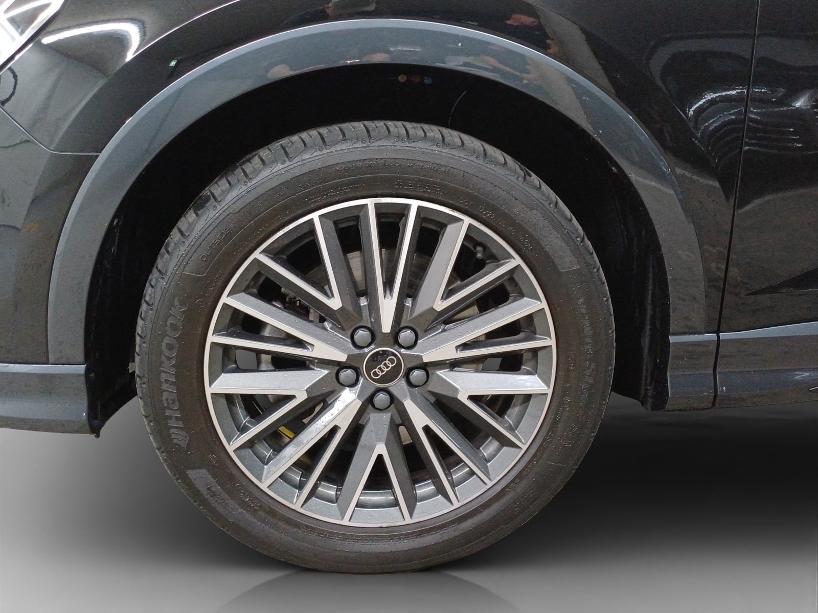 AUDI Q3 40 TFSI S line quattro S-tronic-image-15