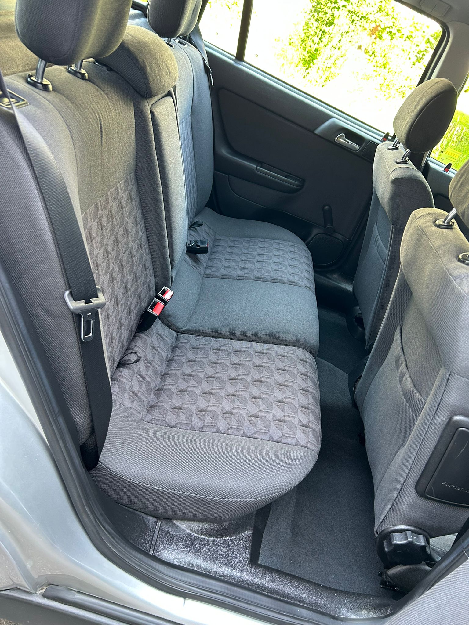 OPEL Astra Caravan 1.6i 16V Njoy-image-8