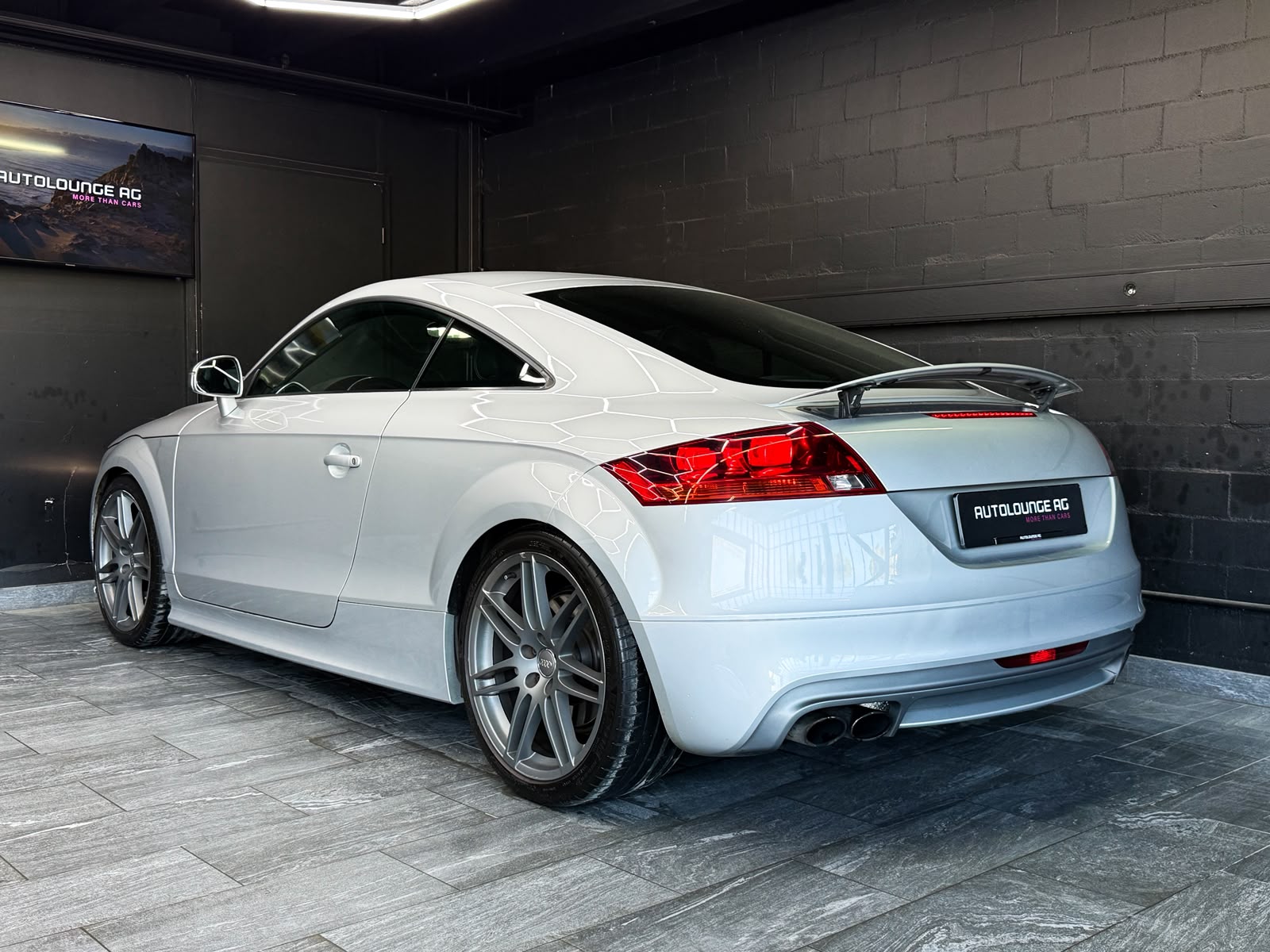 AUDI TTS Coupé 2.0 TFSI quattro S-tronic-showroom-element-3