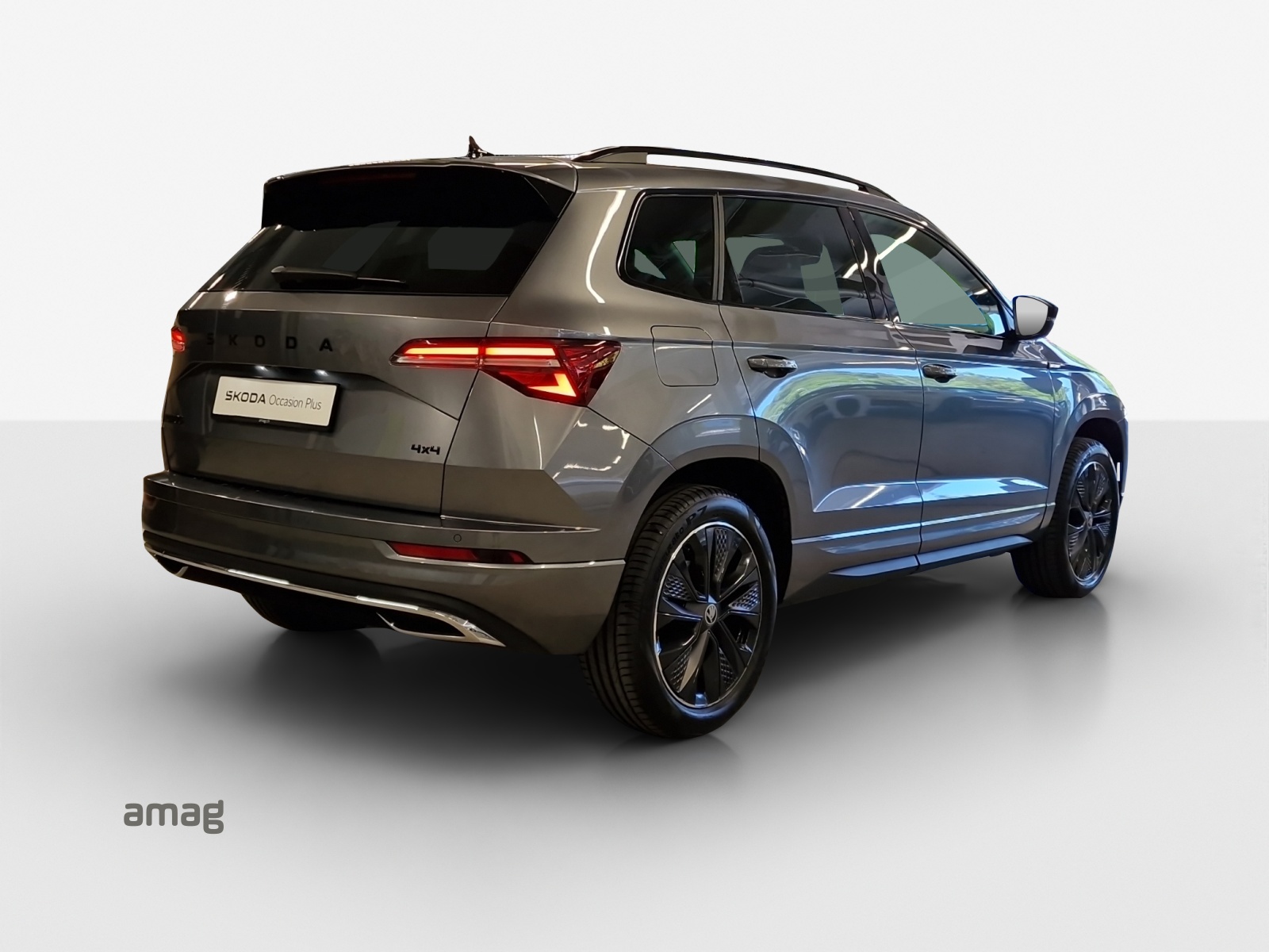 SKODA Karoq 2.0 TSI SportLine 4x4 DSG-image-4