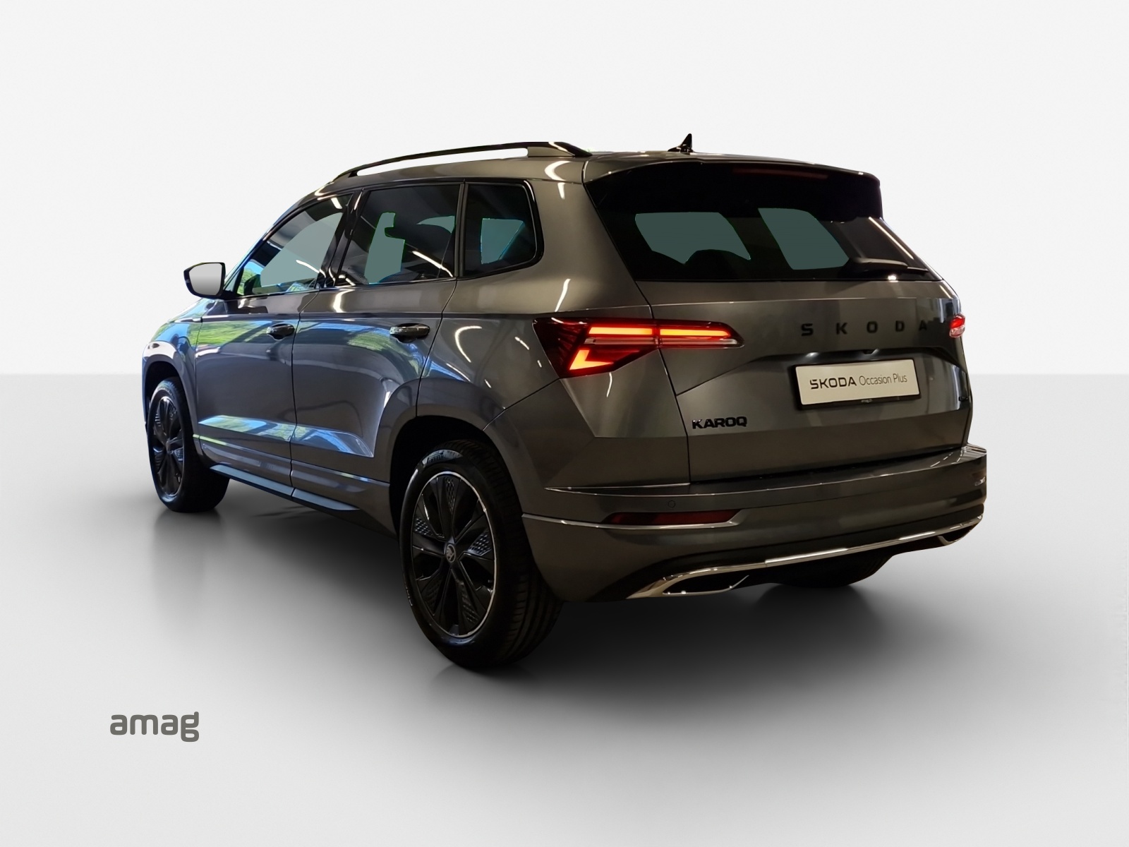 SKODA Karoq 2.0 TSI SportLine 4x4 DSG-image-2