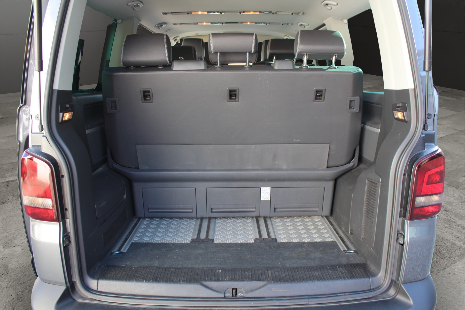 VW T5 Multivan 2.0 TDI 180 Panamerican DSG 4m-image-8