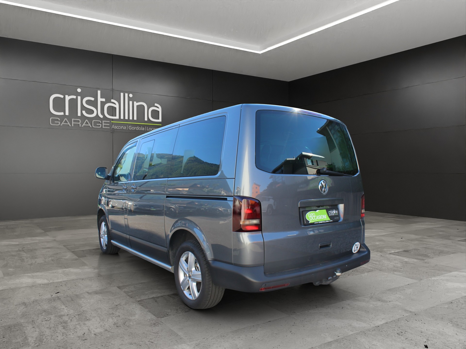 VW T5 Multivan 2.0 TDI 180 Panamerican DSG 4m-image-2