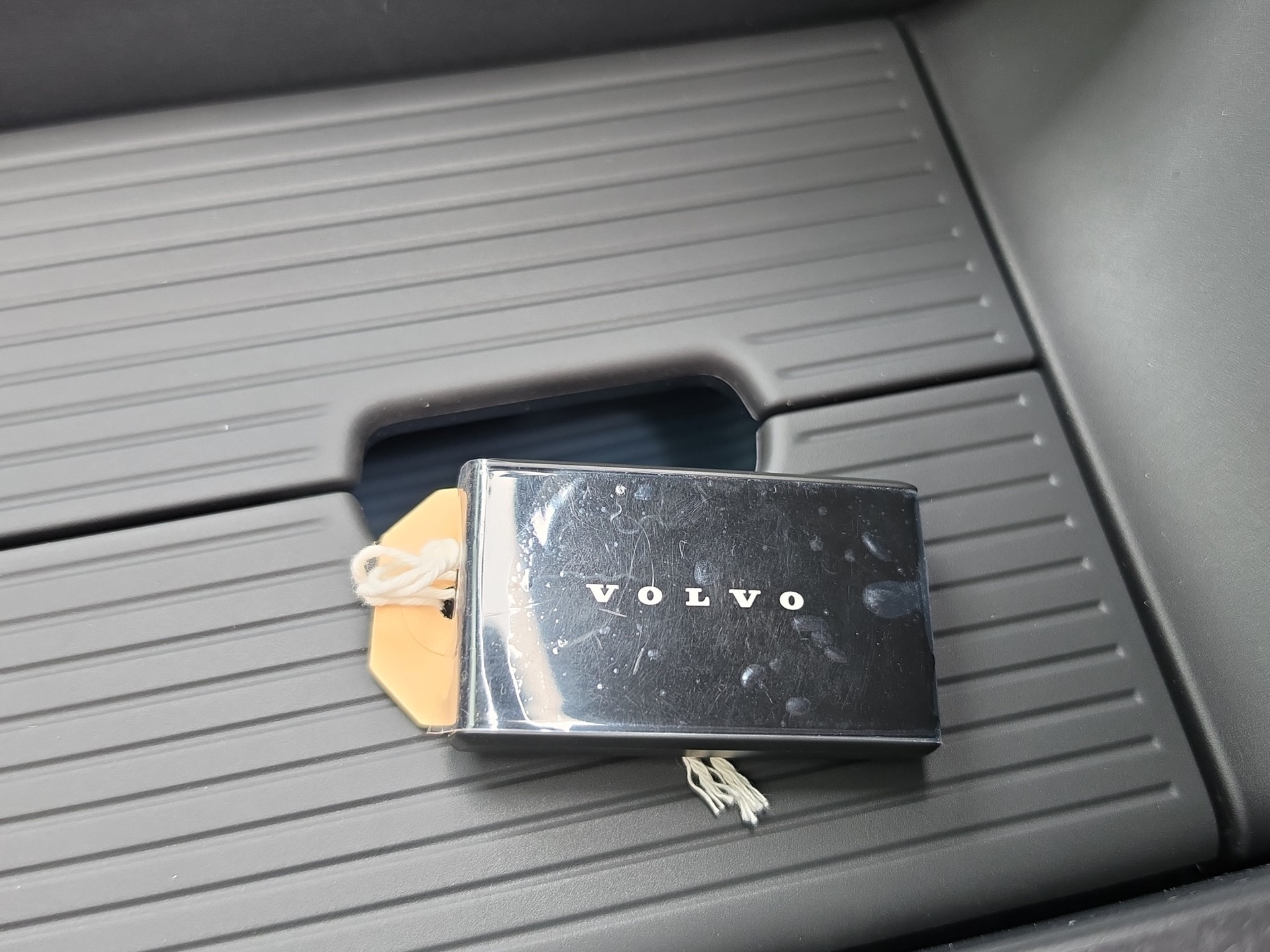VOLVO EX30 E60 Twin Ultra Performance AWD-image-20