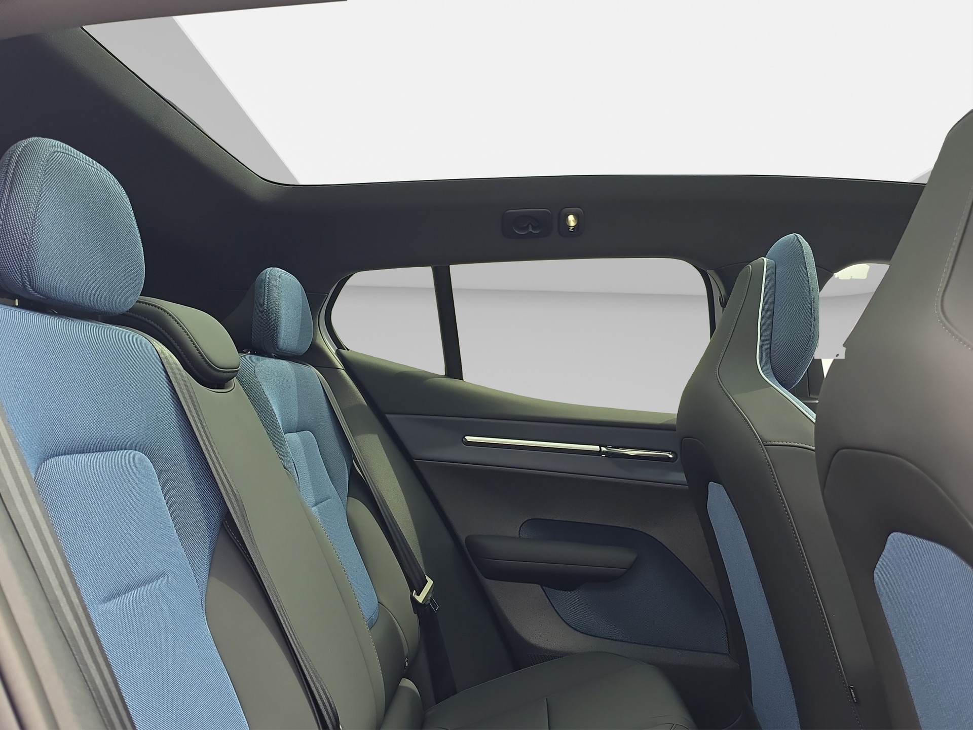 VOLVO EX30 E60 Twin Ultra Performance AWD-image-12