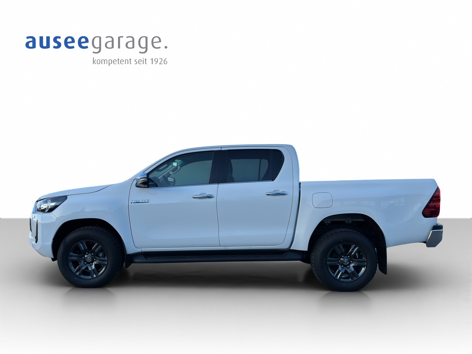 TOYOTA Hilux Double Cab.-Pick-up 2.8 D-4D 204 Style-image-1