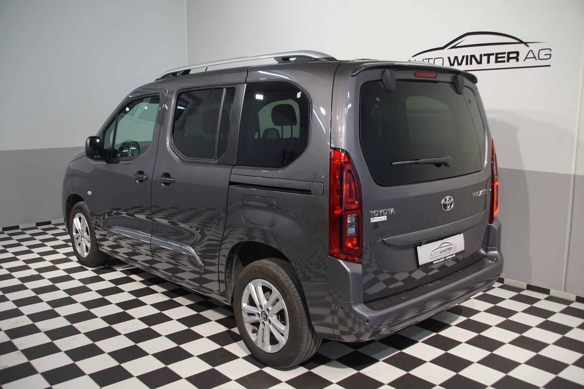 TOYOTA Proace City Verso 1.2 Trend Medium Automatik-image-4