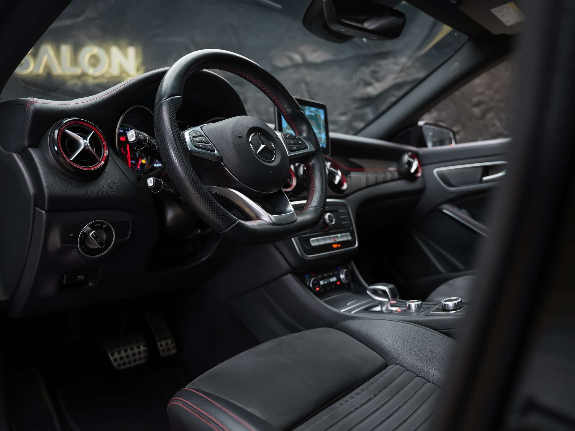 MERCEDES-BENZ CLA Shooting Brake 45 AMG 4Matic Speedshift *Facelift*Panorama*Sitzheizung*-image-8