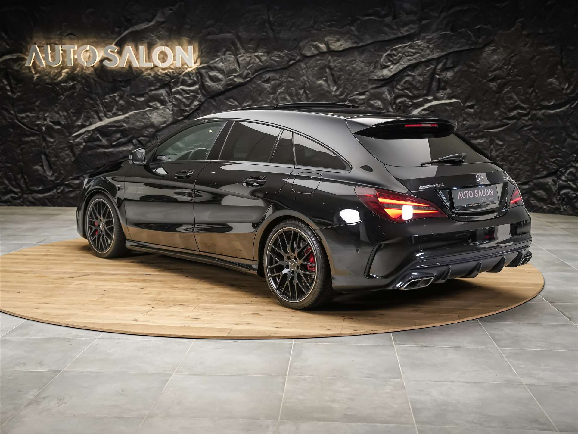 MERCEDES-BENZ CLA Shooting Brake 45 AMG 4Matic Speedshift *Facelift*Panorama*Sitzheizung*-image-3