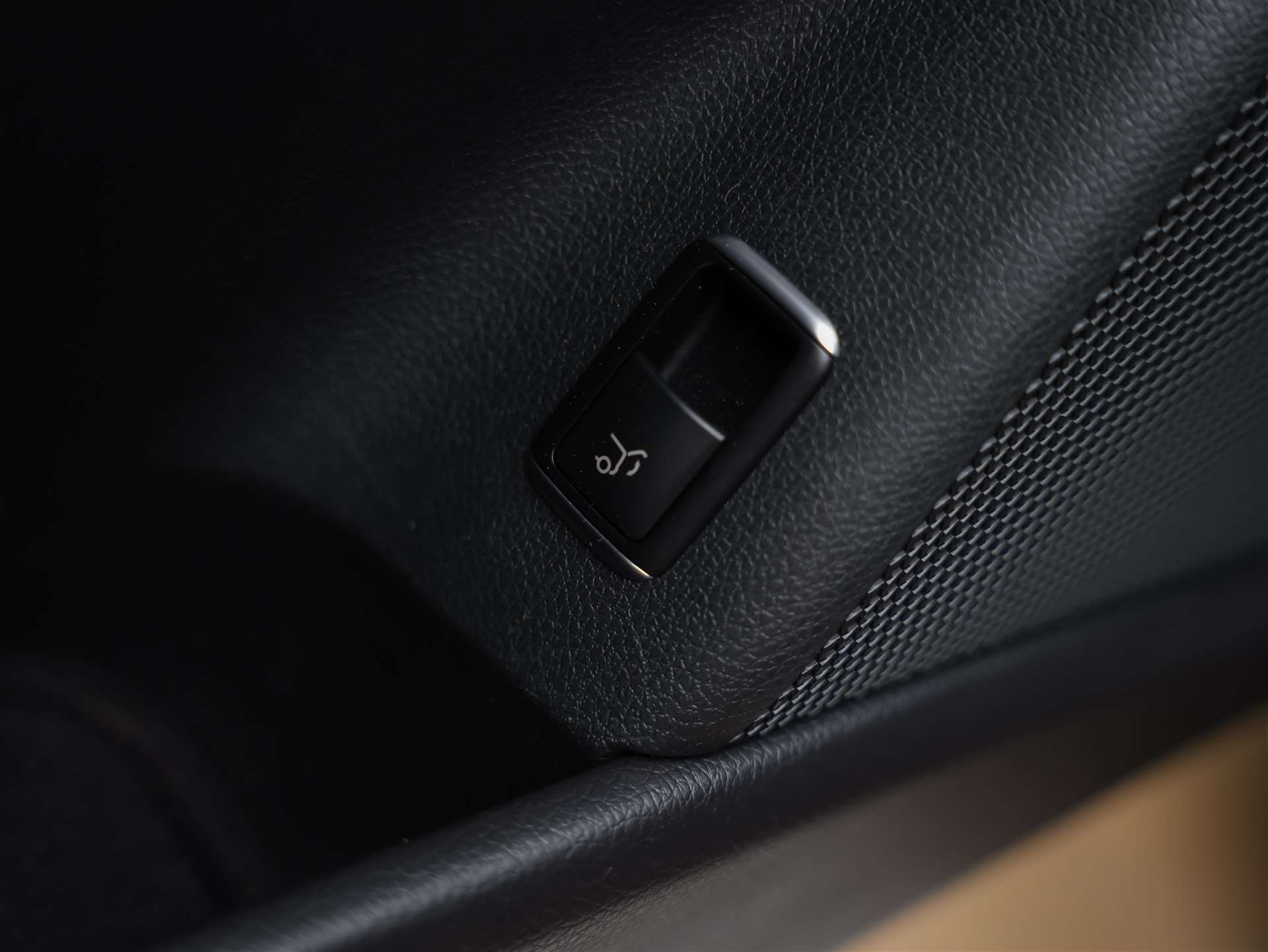 MERCEDES-BENZ CLA Shooting Brake 45 AMG 4Matic Speedshift *Facelift*Panorama*Sitzheizung*-image-26