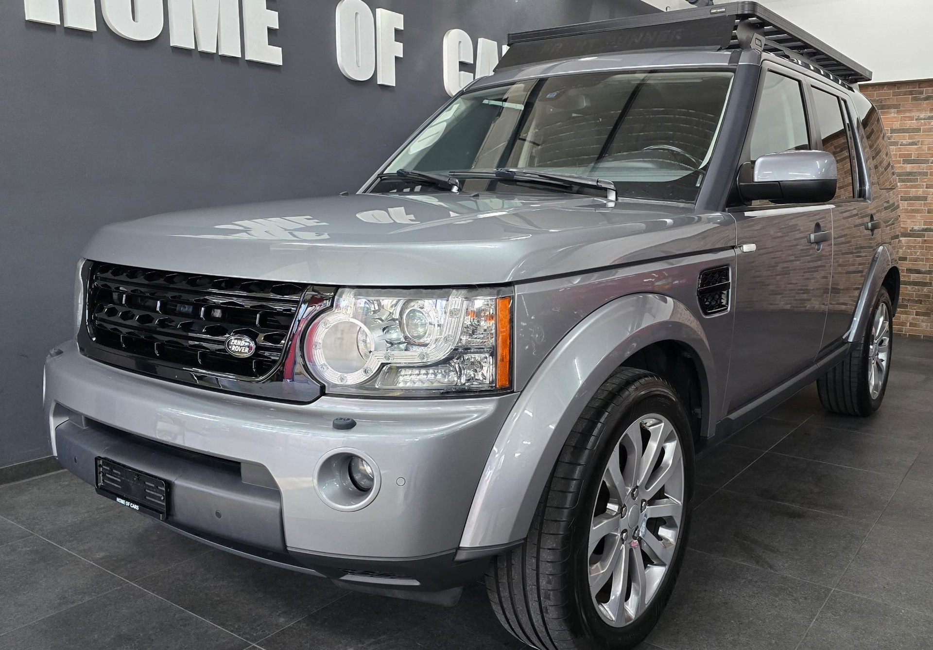 LAND ROVER Discovery 3.0 SDV6 HSE Automatic-image-0
