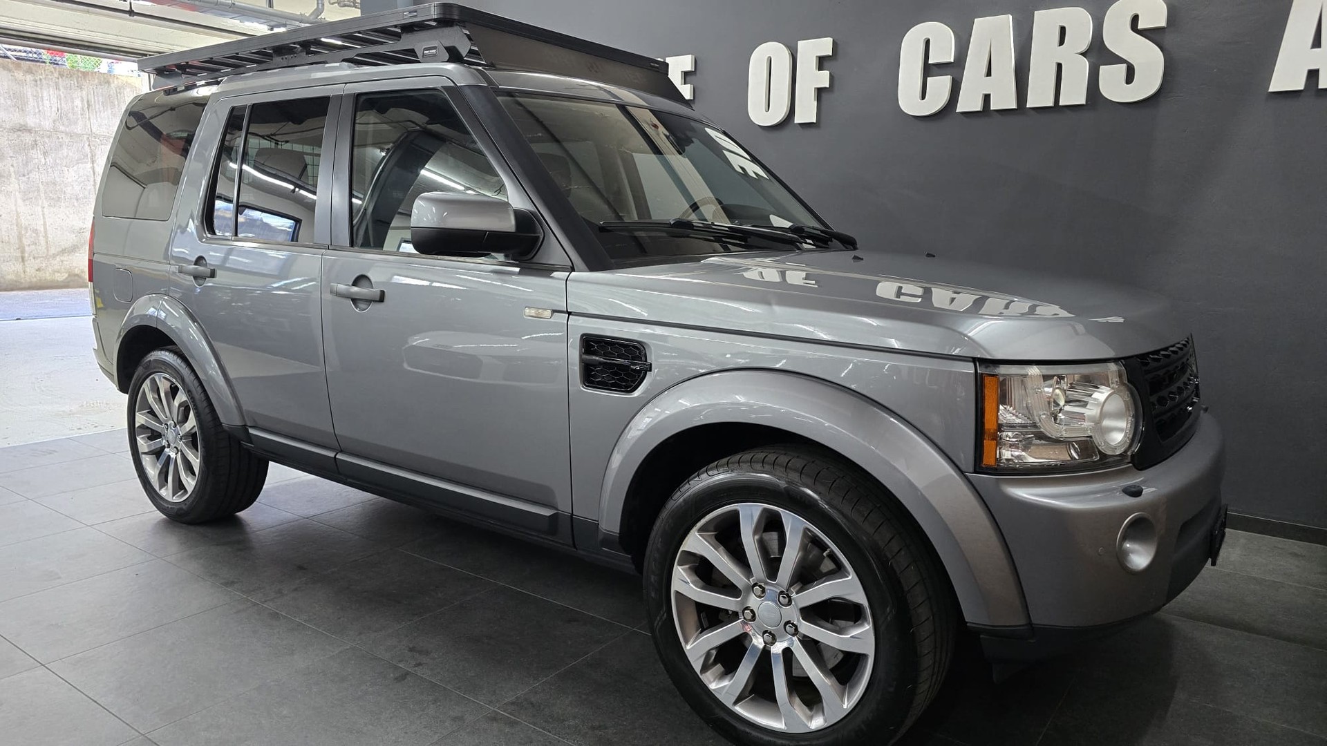 LAND ROVER Discovery 3.0 SDV6 HSE Automatic-image-9