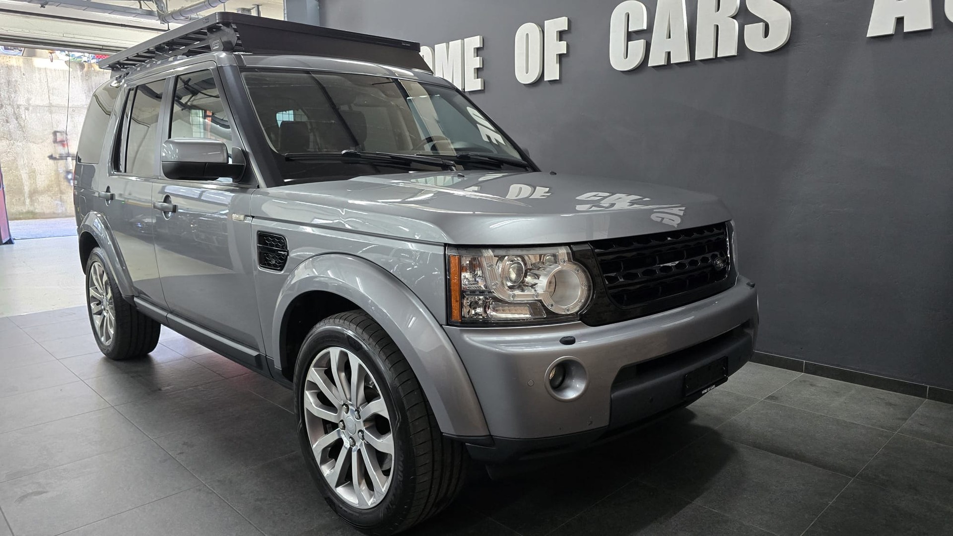 LAND ROVER Discovery 3.0 SDV6 HSE Automatic-image-10