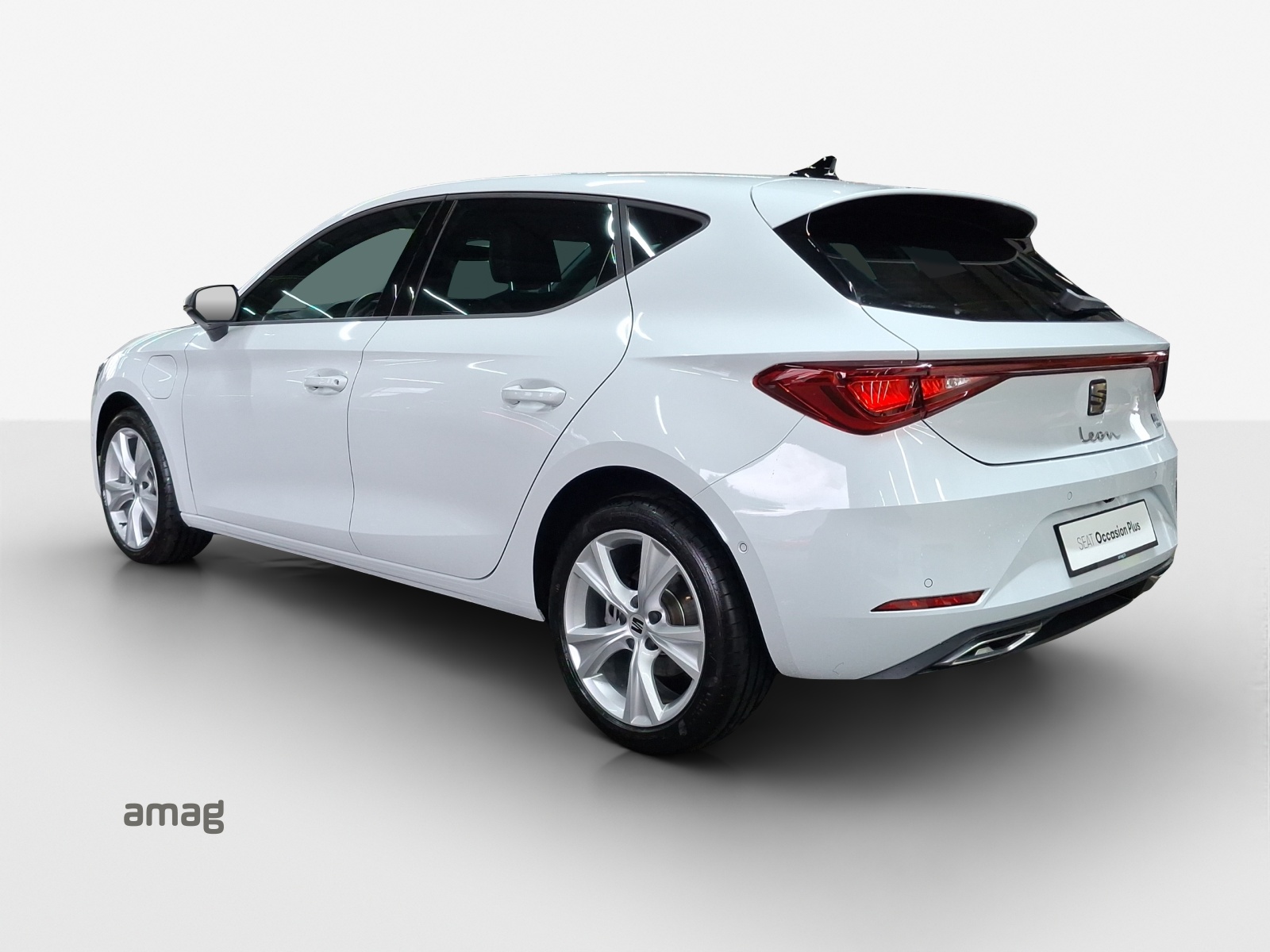 SEAT Leon ST 1.5 eHybrid pHEV DSG FR-showroom-element-3