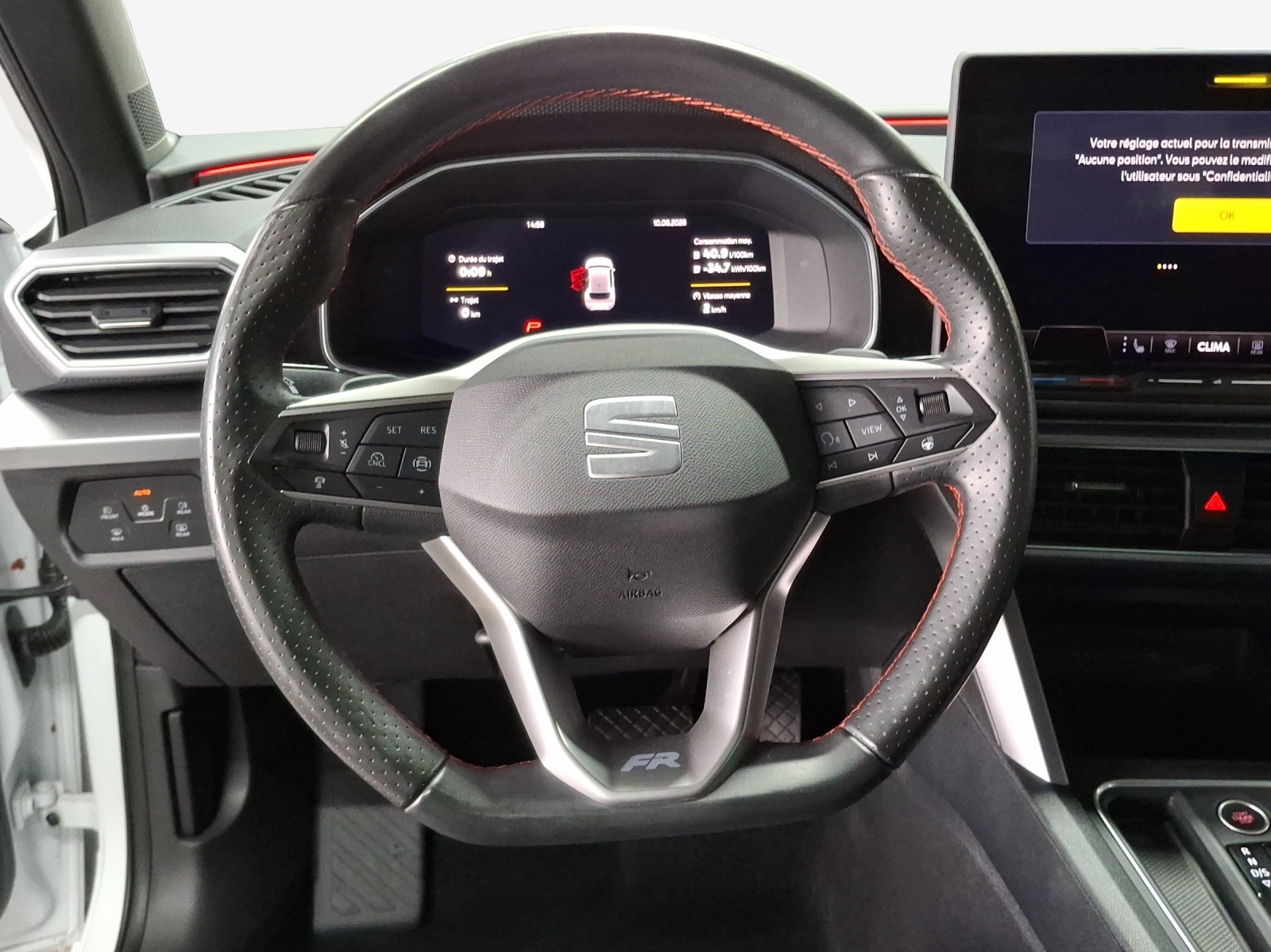 SEAT Leon ST 1.5 eHybrid pHEV DSG FR-image-10