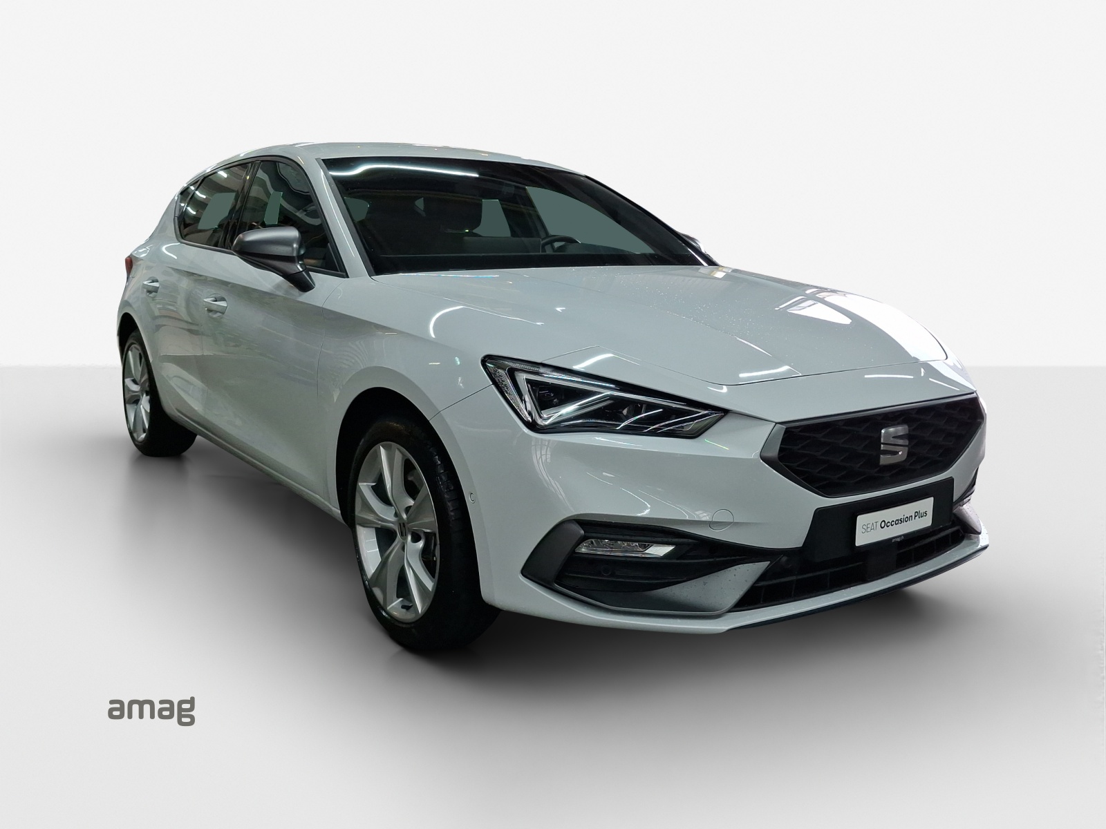 SEAT Leon ST 1.5 eHybrid pHEV DSG FR-image-6