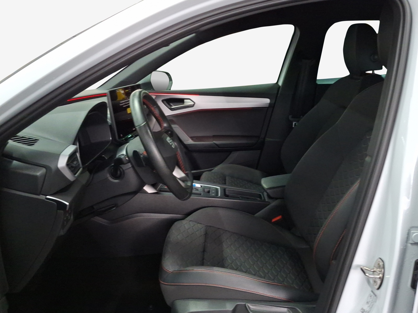 SEAT Leon ST 1.5 eHybrid pHEV DSG FR-image-8