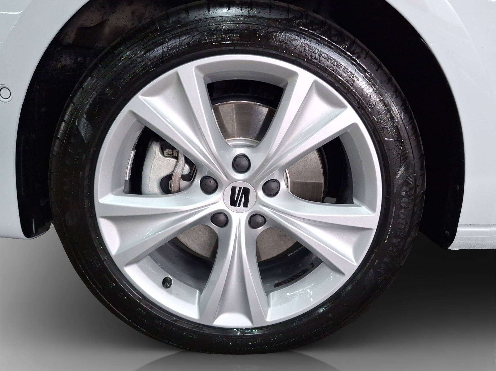 SEAT Leon ST 1.5 eHybrid pHEV DSG FR-image-15